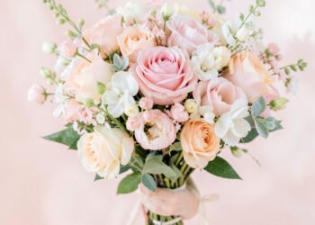 Descargar fondo de pantalla Fondos de pantalla para mujer en Facebook bonitos en HD y 4K gratis Flores delicadas - Fondos de pantalla para mujer